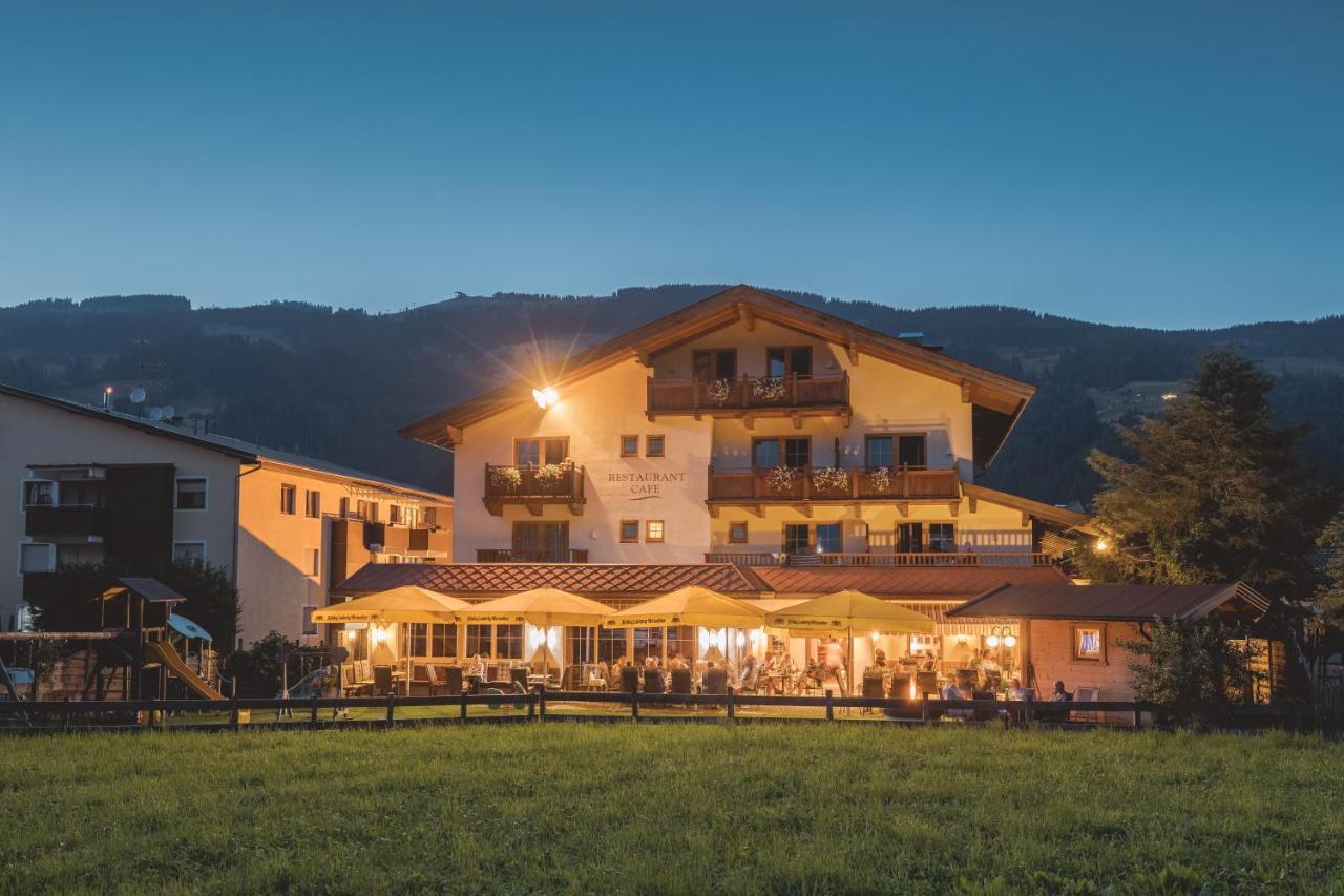 Hotel Loipenstubn à Brixen im Thale Extérieur photo