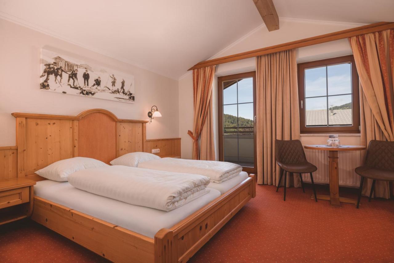 Hotel Loipenstubn à Brixen im Thale Extérieur photo