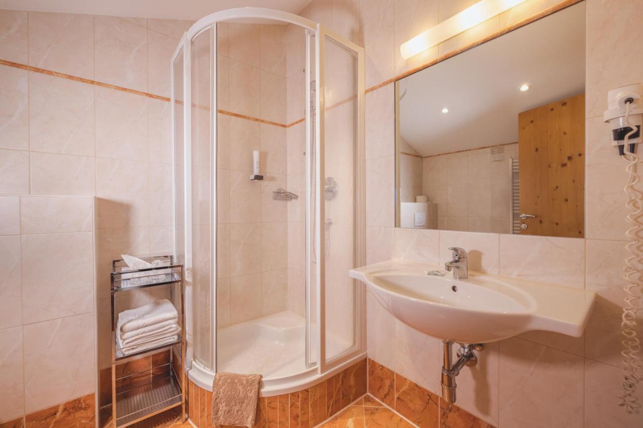 Hotel Loipenstubn à Brixen im Thale Extérieur photo