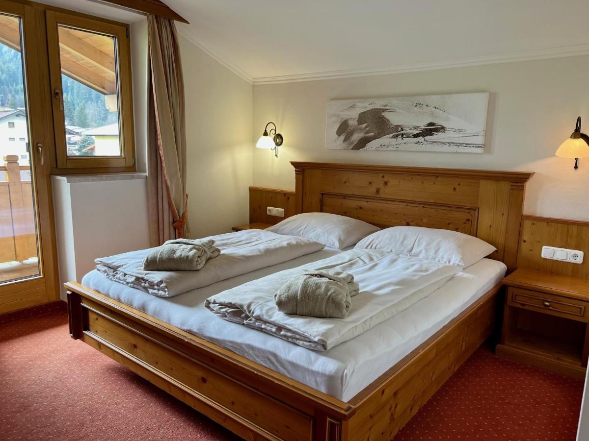 Hotel Loipenstubn à Brixen im Thale Extérieur photo